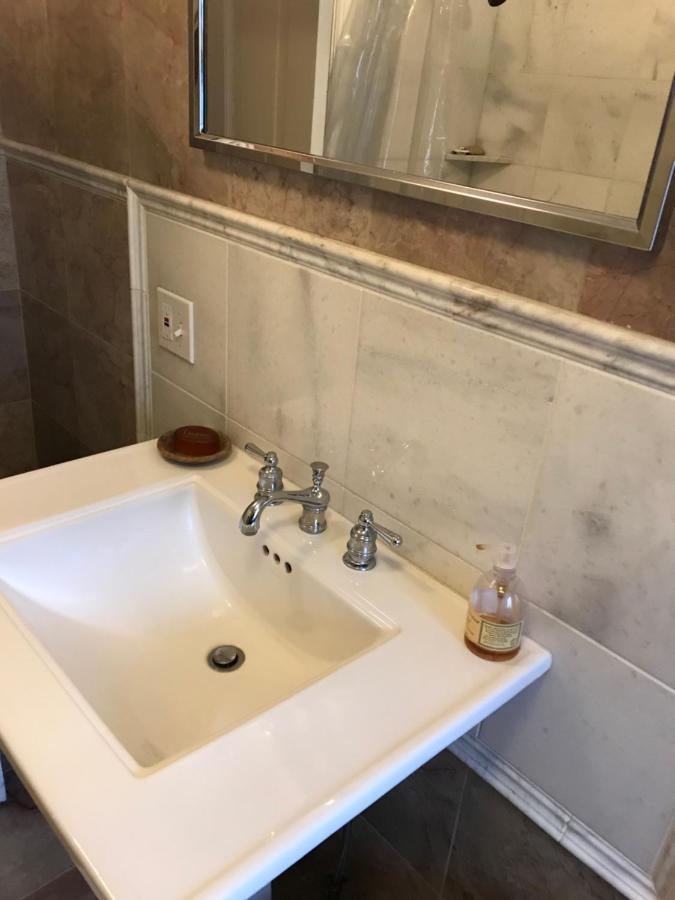 Little Castle Apartment Villanova Екстериор снимка